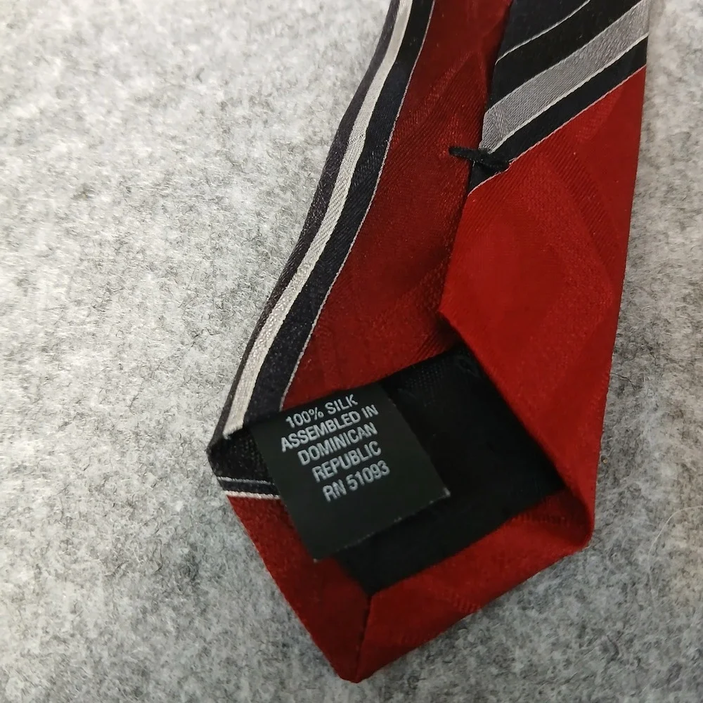 Puritan Necktie‎ Mens OS Red Striped Silk Geometric Pattern Classic Tie 59
